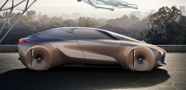 Новый флагман BMW будет роскошным и электрическим