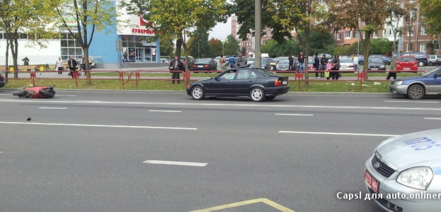 В Минске, пьяный байкер  устроил гонки с ГАИ и врезался в патрульный авто (фото)