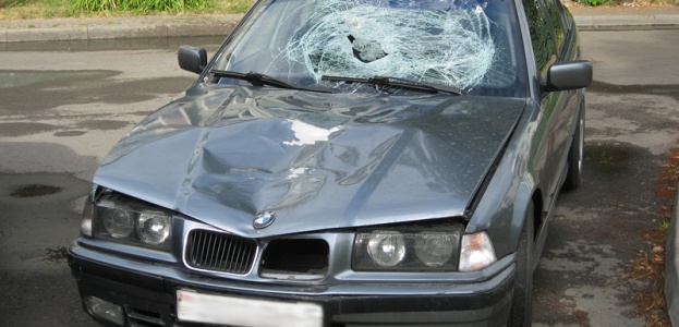 В Солигорске пьяный безправник на "BMW-316" сбил насмерть старушку и скрылся