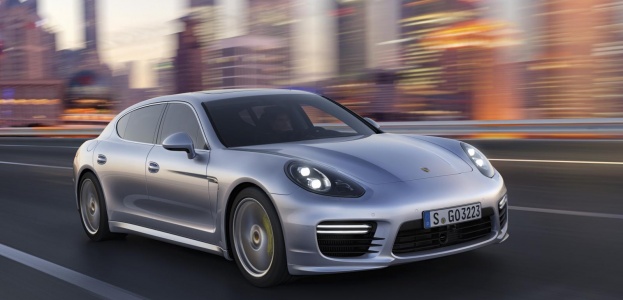 В Беларуси стартовали официальные продажи нового Porsche Panamera