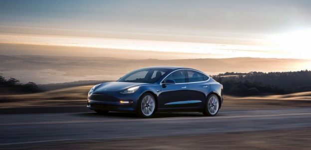 Tesla раскрыла подробности об оснащении серийных Model 3