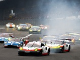 Porsche празднует двойную победу в гонке «6 часов Нюрбургринга»