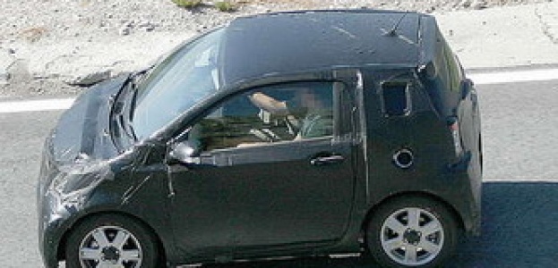 Шпионы поймали Toyota iQ
