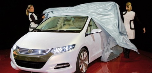 Honda Insight против Toyota Prius: кто кого?