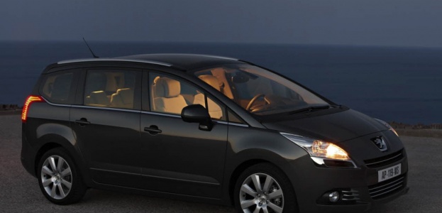 Peugeot 5008: новый семейный мини-экспресс