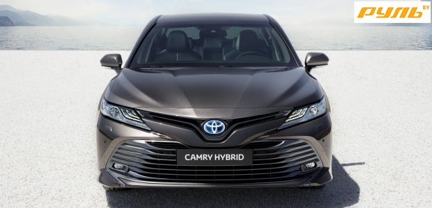 Toyota Camry вернулась в Европу с гибридным мотором