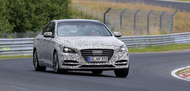 Обновленный Hyundai Genesis G80 был замечен в Нюрбургринге