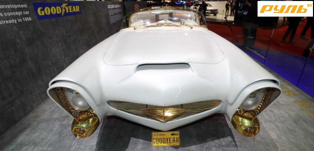 В Женеве показали отреставрированную машину из 1950-х
