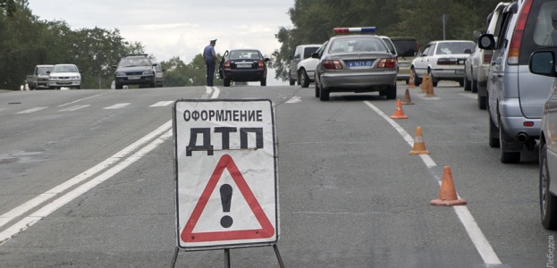 В Крупском районе россиянин на "Форд Эскейп"  врезался в дерево, и погиб