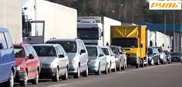 Конец недели - ознаменовали гигантские очереди авто на границах с Литвой