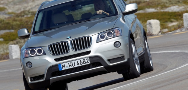 BMW представила новое поколение кроссовера X3