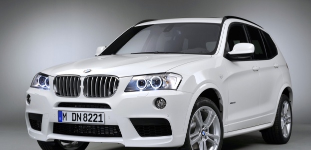 BMW X3 получил две новых "шестерки" и M-пакет