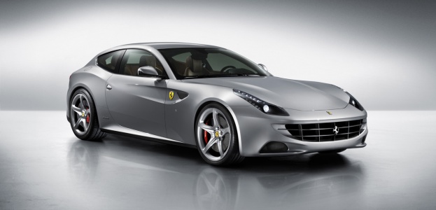 Ferrari FF (Four From) новое решение от легенды?