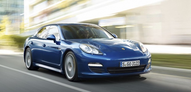 Porsche представила гибридную версию Panamera S Hybrid