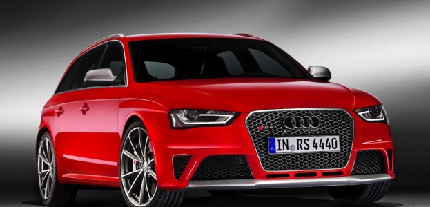 Рассекречен спортивный универсал Audi RS4 Avant