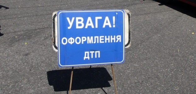 В Витебском р - не молдаванин на автобусе "Мерседес" на смерть сбил литовца из Рено