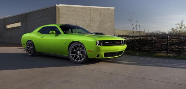 Dodge Challenger Scat Pack 2015 на мотор-шоу в Нью-Йорке