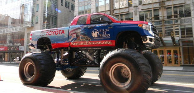 Джип-монстр Toyota Tundra на SEMA