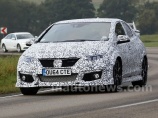 Honda Civic Type R в затворах «шпионских фотокамер»