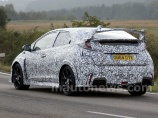 Honda Civic Type R в затворах «шпионских фотокамер»