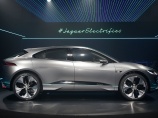 Jaguar представил свой первый электрический кроссовер