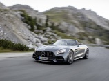 Mercedes-AMG представила сразу две версии нового родстера GT